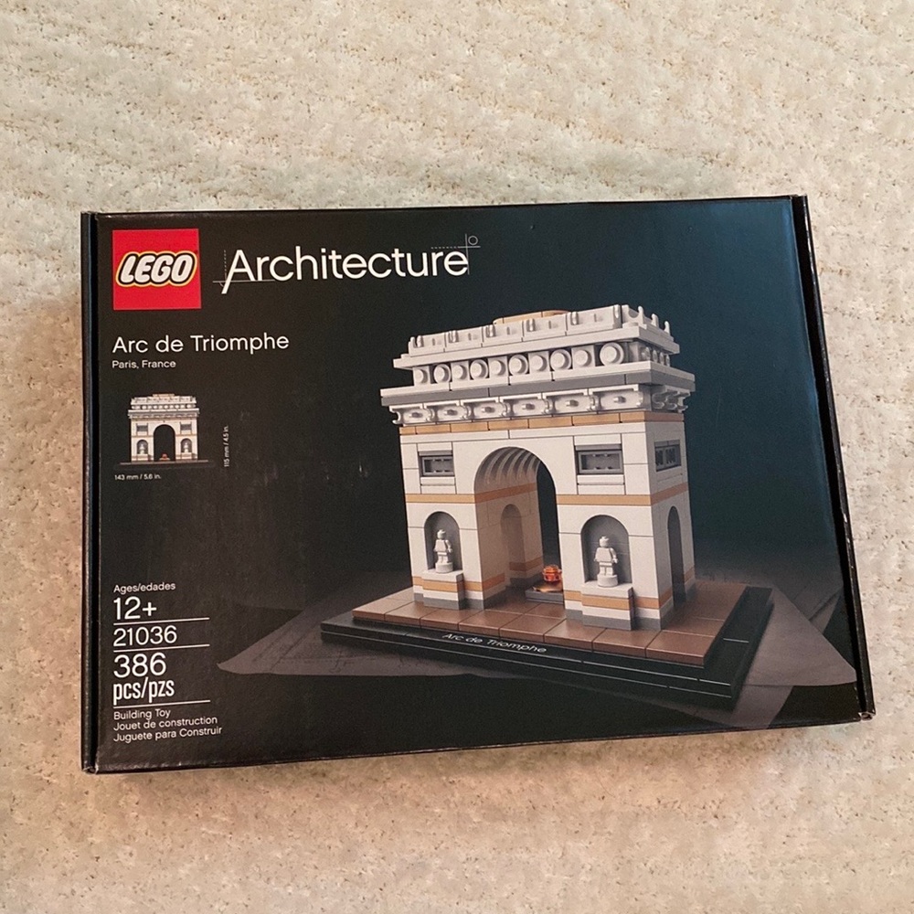 Arch de Triomphe LEGO architecture set
